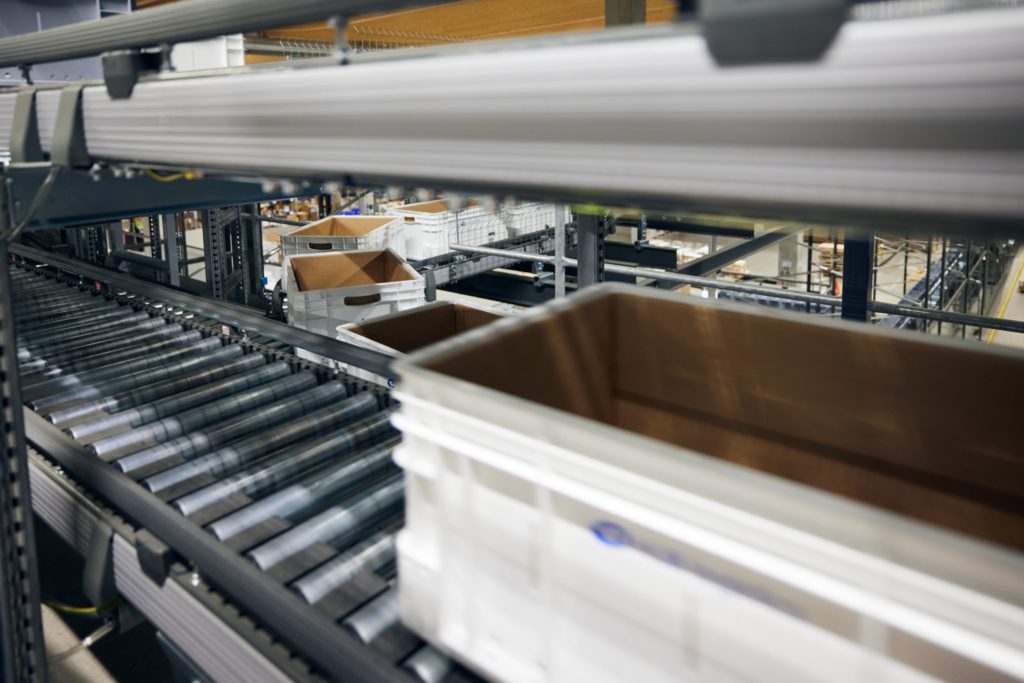 HUB logistics automated warehouse